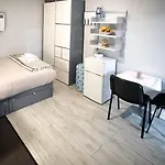 Queensborough Apartment, Central London